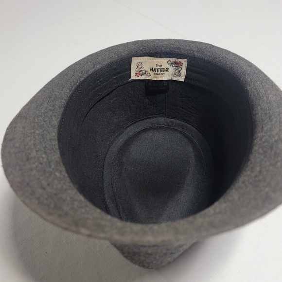 The Hatter Company Banded Fedora. 22 inches around inside. M/L. Grey - Picture 6 of 8